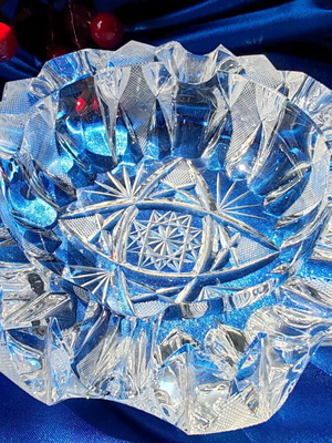 Vintage crystal ashtrays set of 2, lead crystal Bohemia, like new