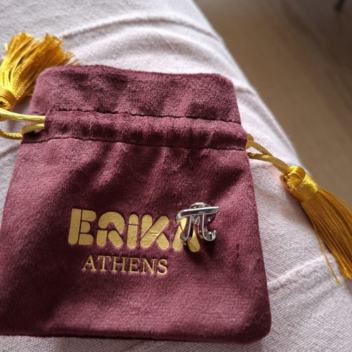 Καρφίτσα πέτου με το γράμμα Π καινούργια, αχρησιμοποίητη