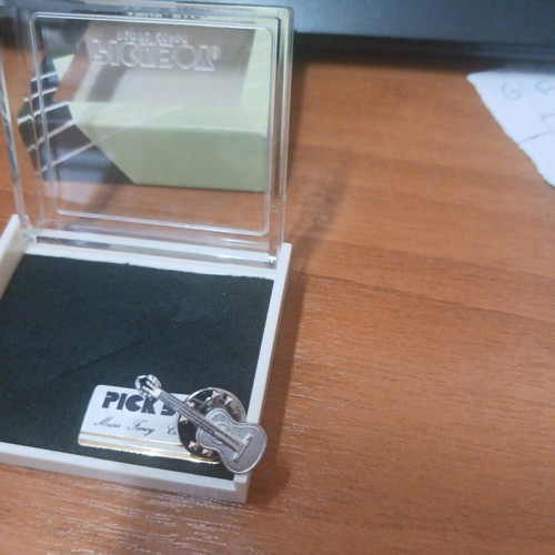 Guitar Pin new, silver in box Pick Boy