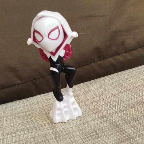 Ghost Spider Gwen Kinder Marvel 2025 figure used