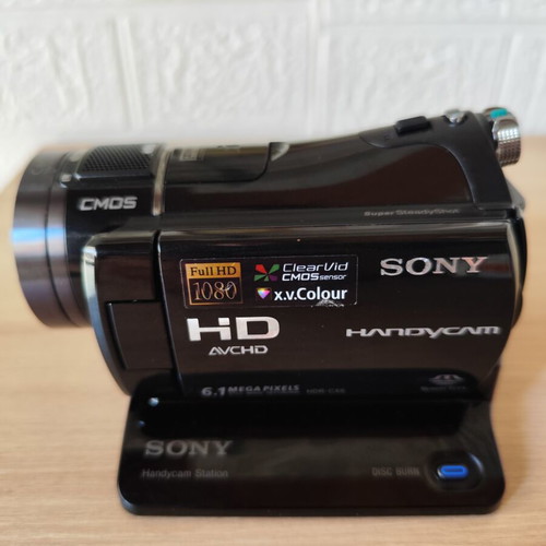Sony Handycam HDR-CX7 camcorder like new