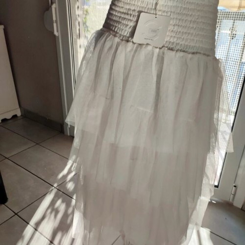 White Tulle Midi Skirt Doralisa new with tags, one size S-L