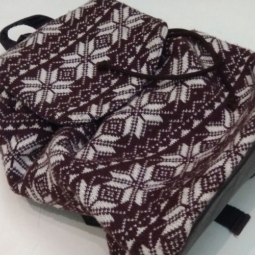 Back pack Caprisa in excellent condition
