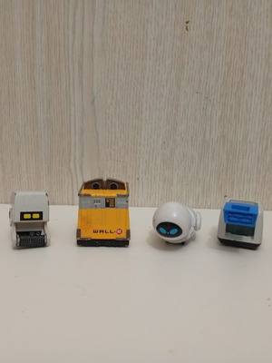 Walt Disney Pixar Wall-E Dickie Toys Racing Robot Set die-cast used