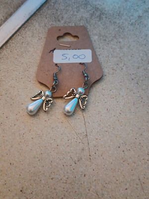 Handmade white earrings new