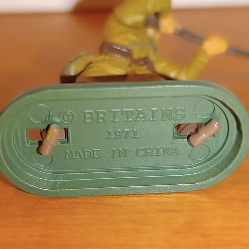 Britains Japanese soldier figures set of 10, like new