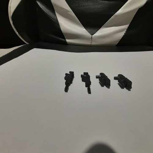 LEGO weapons 4 pieces new for Star Wars, Marvel, Ninjago, City