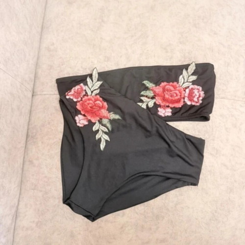 Bikini like new, high-waisted with floral embroidery