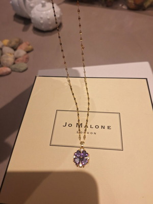 Necklace with purple stone new