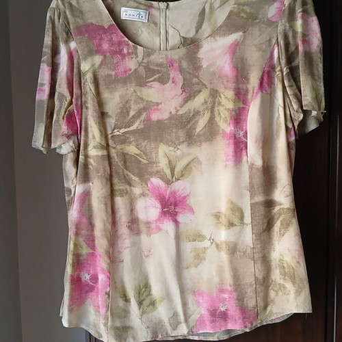 Bonita women's blouse like new, multicolor, size 42