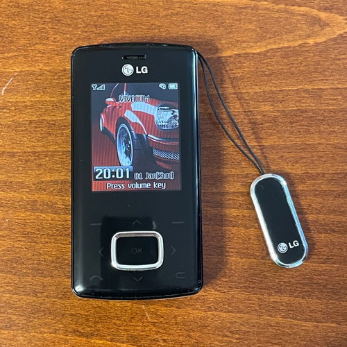 LG KG800 phone used, touch buttons, missing battery clip