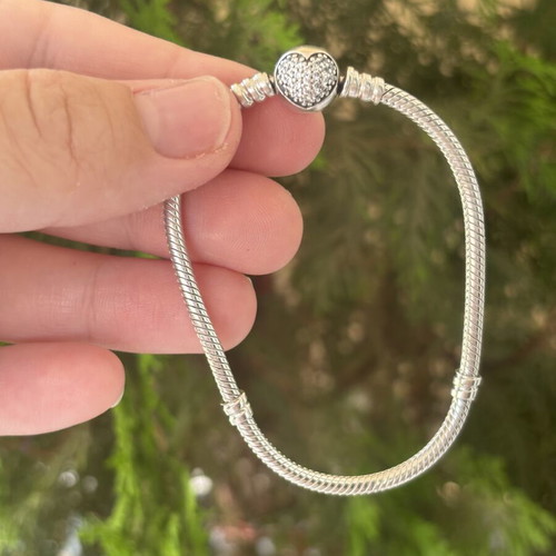 Pandora bracelet 590743CZ like new, silver, heart clasp with zirconia