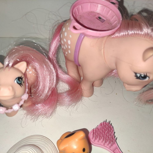 My Little Pony El Greco Rosalyn Mom, Baby and Accessories set, like new