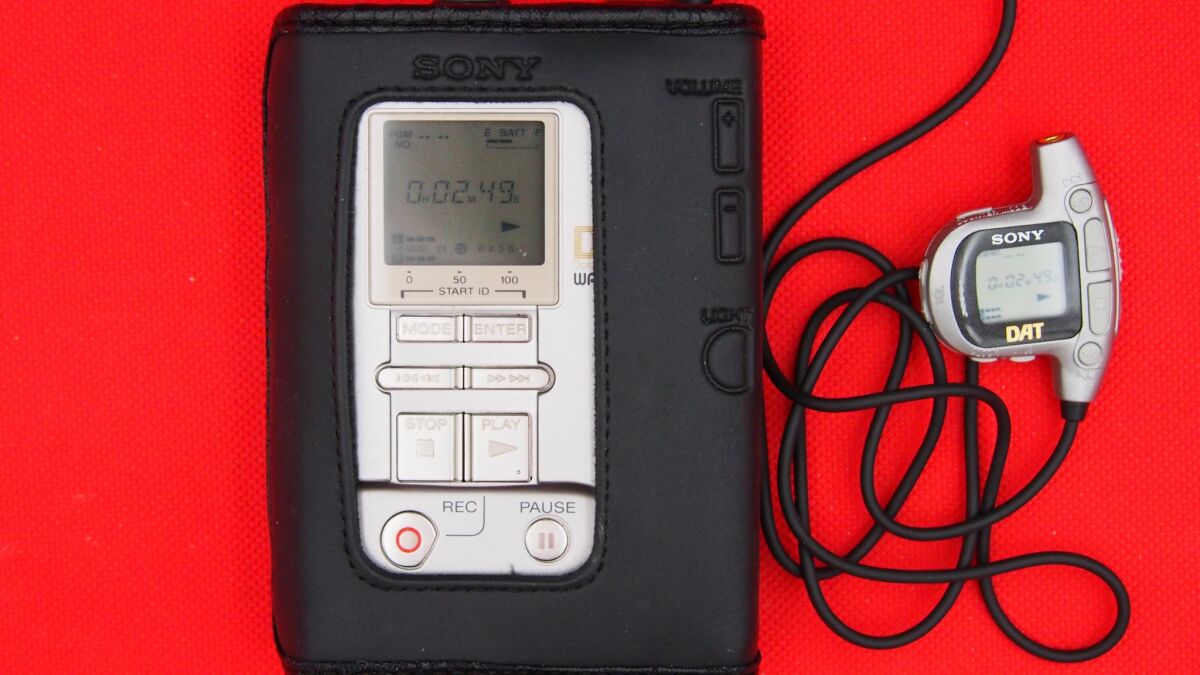 Sony DAT Walkman TCD D100 like new with… - € 600,00 - Vendora.cy