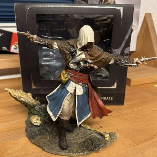 Edward Kenway figure from Assassin's Creed IV Black Flag, like new