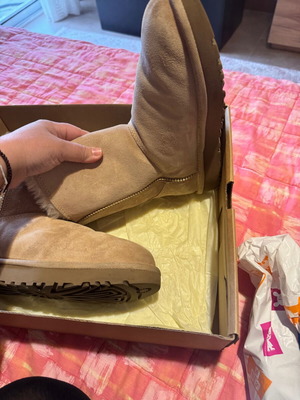 Μπότες Ugg Australia μέγεθος 37 σαν καινούργιες, μπεζ και ροζ