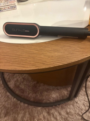 Hair Straightening Brush like new