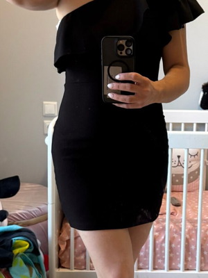 Mini black dress like new, sizes S and M, worn twice