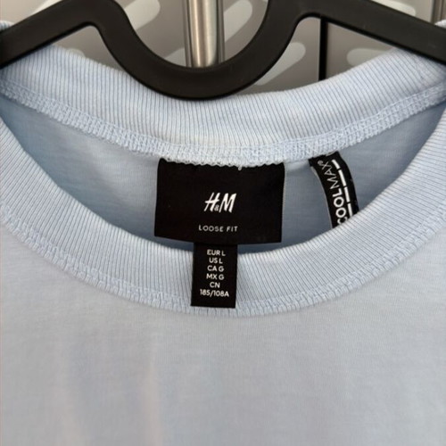 H&M Loose Fit Coolmax T-shirt like new, size L, blue turquoise