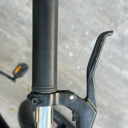 Electra Straight 8 8i Cruiser bike like new, 8-speed, 24-inch wheels