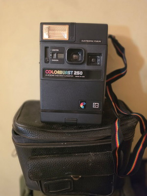 Kodak Colorburst 250 vintage instant camera with electronic flash, strap and case