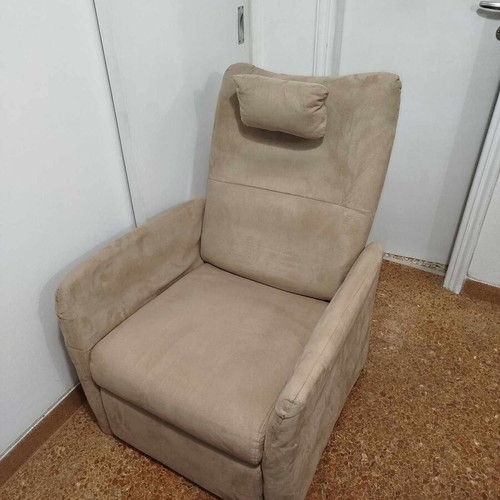 Beige reclining armchair like new with footrest