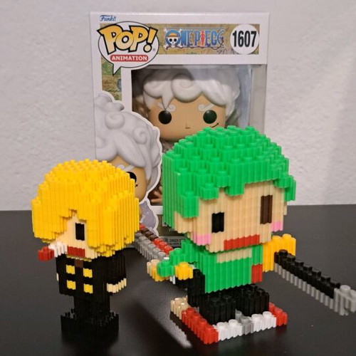 One Piece building blocks set with Roronoa Zoro and Sanji