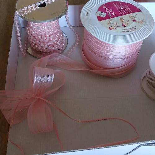 Vintage pack of 16 ribbons like new