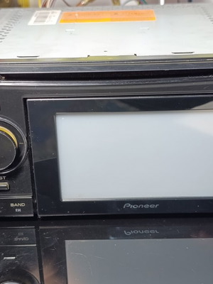 Pioneer AVIC-F320BT σύστημα πλοήγησης και ψυχαγωγίας αυτοκινήτου μεταχειρισμένο