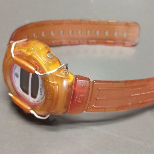 Casio BG-200 women's wristwatch used, orange