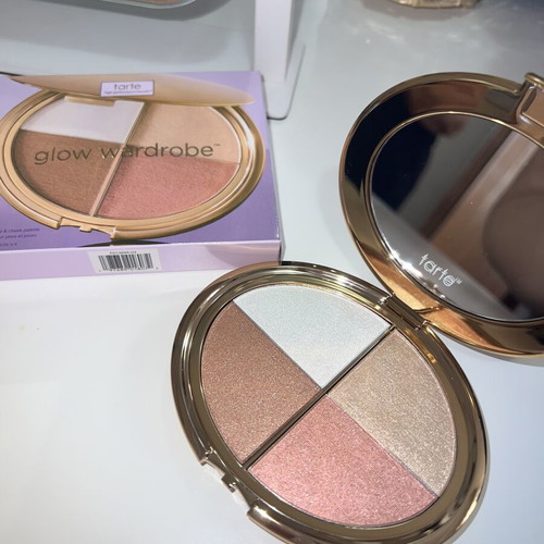 Tarte Wardrobe Glow Palette new, unused