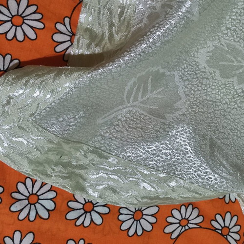 Small tablecloth with double-sided leaf pattern, 53x53 cm