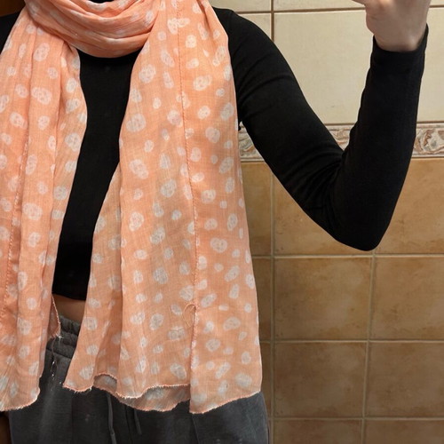 Scarf with pattern like new, beige and pink