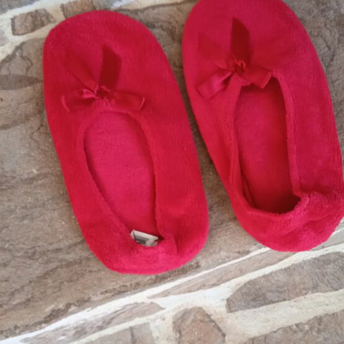 Slippers new, red, one size
