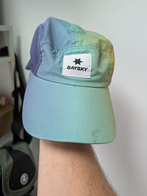 Saysky cap good condition, colorful