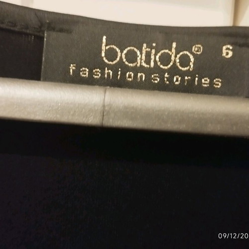 Batida women's black blouse with design and pearls like new, L/XL
