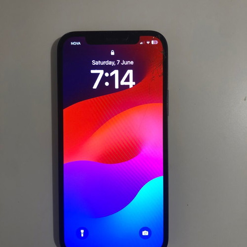 iPhone 12 Black 128GB used with cracked screen