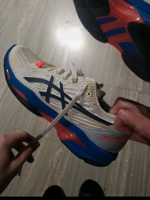 Παπούτσια τένις Asics Womens Solution Speed FF 2 38 σαν καινούργια, άσπρα/μπλε