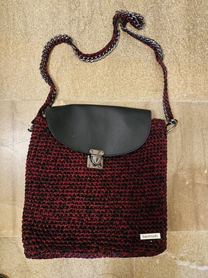 Handmade knitted shoulder bag new, burgundy and black with satin lining