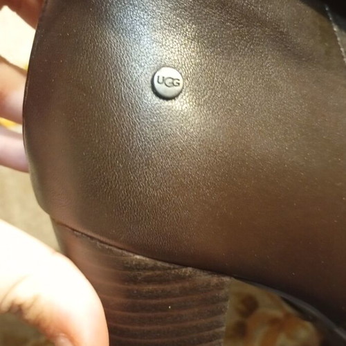 Ugg Australia leather ankle boots, beige and brown, size 40