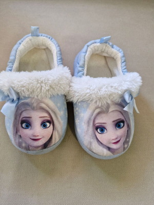 Frozen H&M slippers used, size 24/25, winter indoor