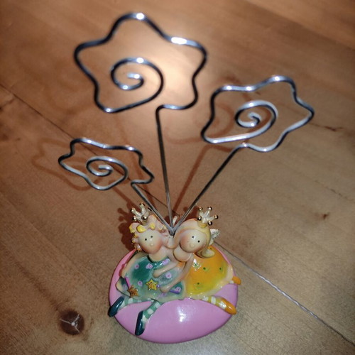Decorative photo holder with princesses
