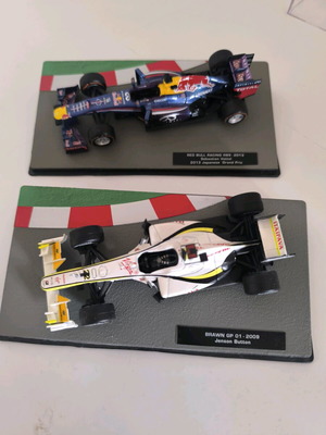 Αυτοκίνητα F1 1:43 σαν καινούργια, Red Bull Vettel και J. Button με Brawn