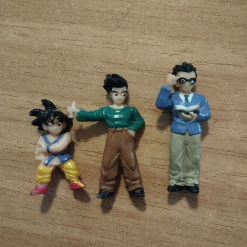 Dragon Ball figures set of 3, like new, 4 cm