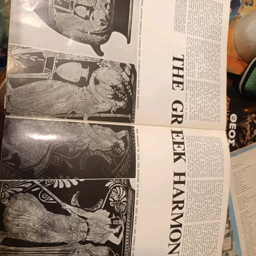 Neoi Orizontes magazine Artistic Treasures used, 1970s issue