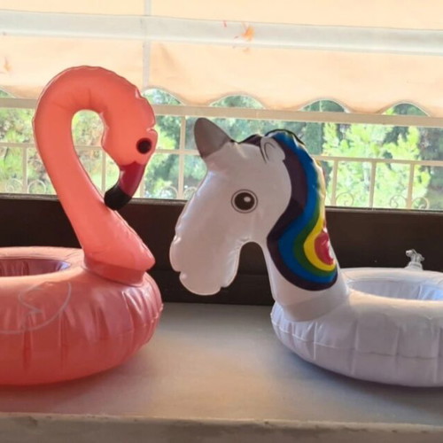Inflatable cup holders with unicorn and flamingo, like new