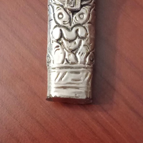 Vintage carved lighter case like new, from 1980