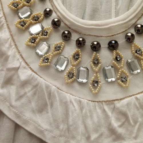Blouse dress used with stones in white color size M