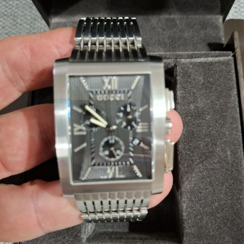 Gucci Chrono Wristwatch like new, men's, gray