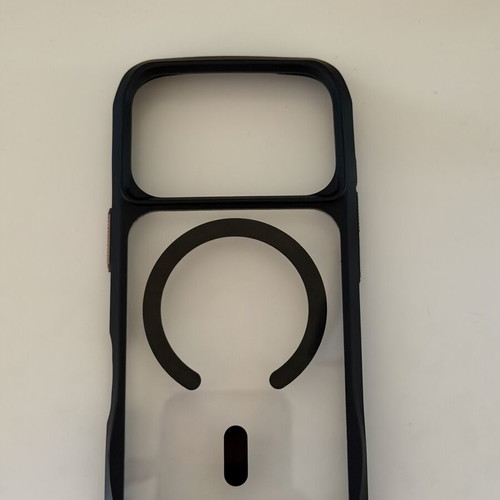 Roar MagSafe Case for iPhone 17 Pro Black